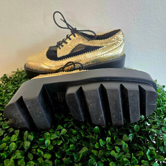 Size 8 – Bumper Gold Mesh Creepers w/ Chunky Platform Sole - Picture 3 of 6